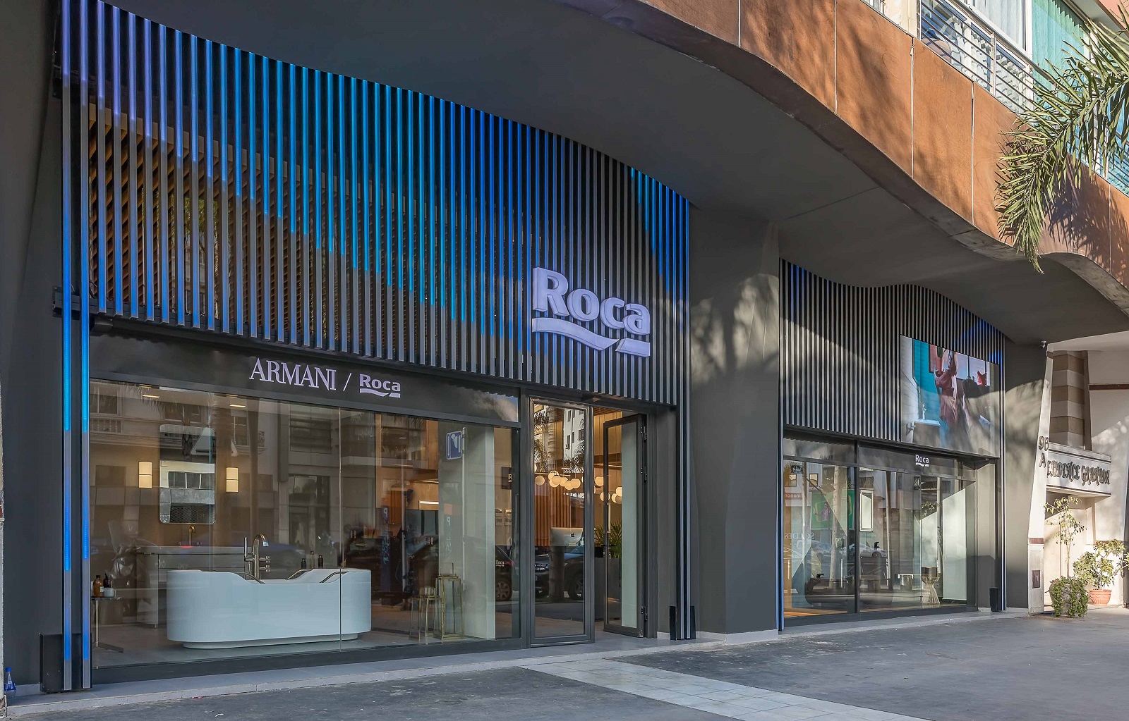 <p>Roca inauguró en junio de 2006 su propio showroom en Casablanca. Atención personalizada en un ambiente de confort y relax.</p>