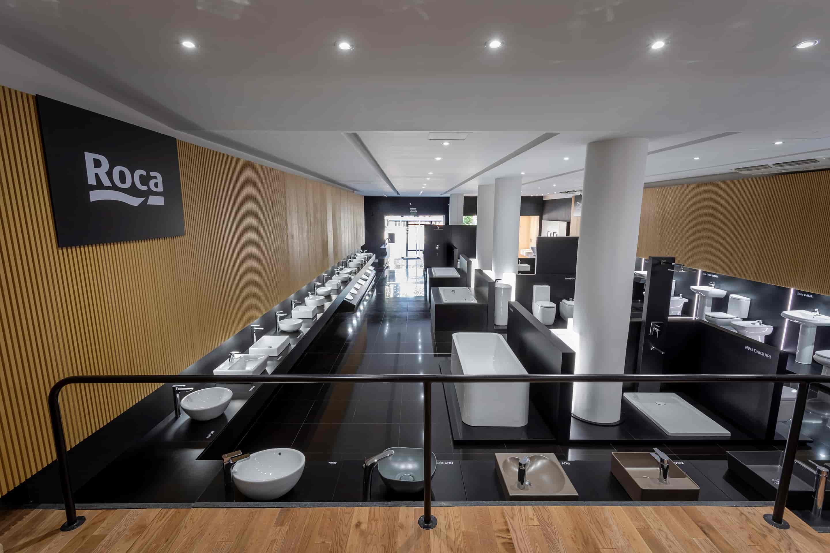 <p>Nuestro Showroom, ubicado en el barrio de Nuñez de la Ciudad de Buenos Aires, está orientado tanto a profesionales como a consumidores finales que estén interesados en conocer y recibir asesoramiento sobre nuestros productos (Colecciones de baño, bachas, griferías, bañeras, hidros,...). Los profesionales podrán visitarnos acompañados de sus clientes y trabajar juntos en sus proyectos, en un espacio del showroom preparado especialmente para ello, donde los asistiremos y brindaremos la mejor atención. También realizamos capacitaciones de productos, desayunos de trabajo, y diversos eventos para agasajar a nuestros clientes y público objetivo. ¡Los esperamos!</p>2